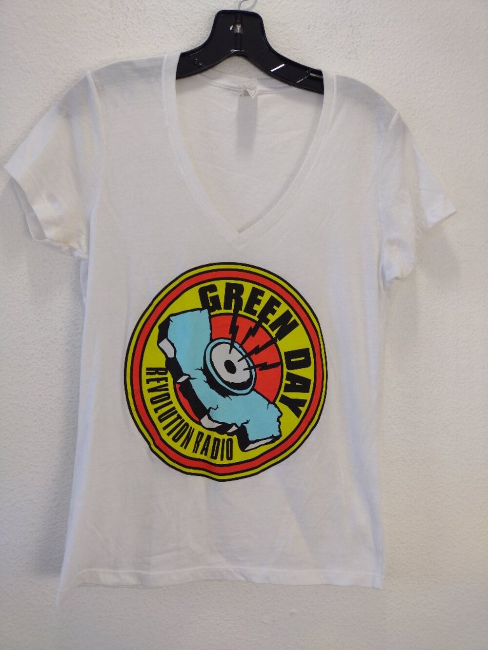 Startee Women's Green Day V-Neck T-Shirt Revolution Radio White Medium